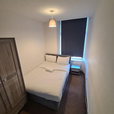 24Hr Self Check In Apartment Central Barnsley Eksteriør bilde