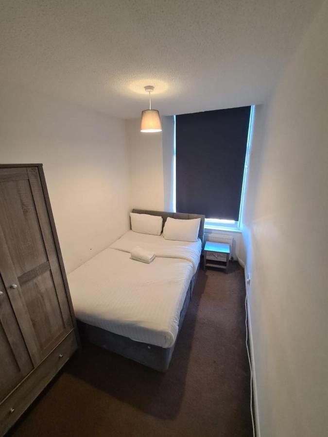 24Hr Self Check In Apartment Central Barnsley Eksteriør bilde