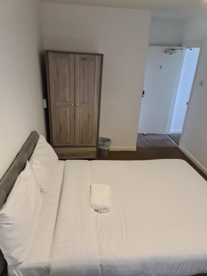 24Hr Self Check In Apartment Central Barnsley Eksteriør bilde