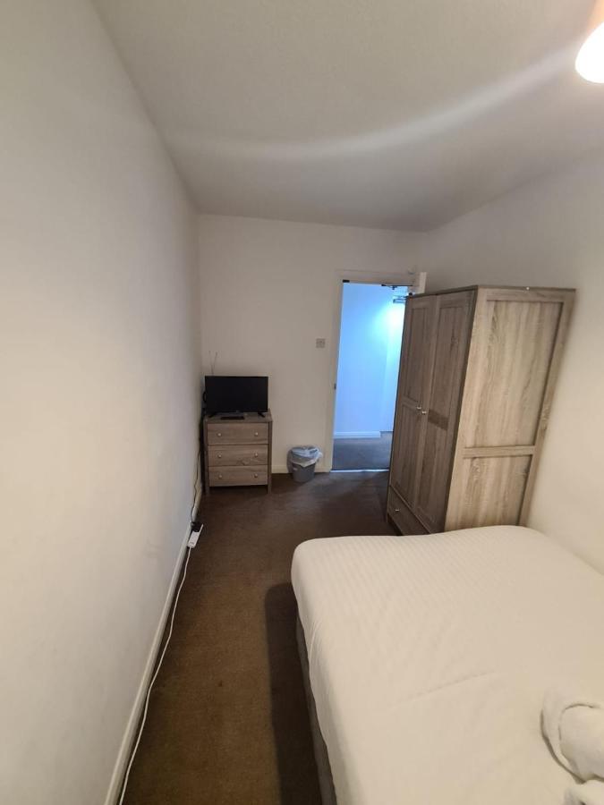 24Hr Self Check In Apartment Central Barnsley Eksteriør bilde